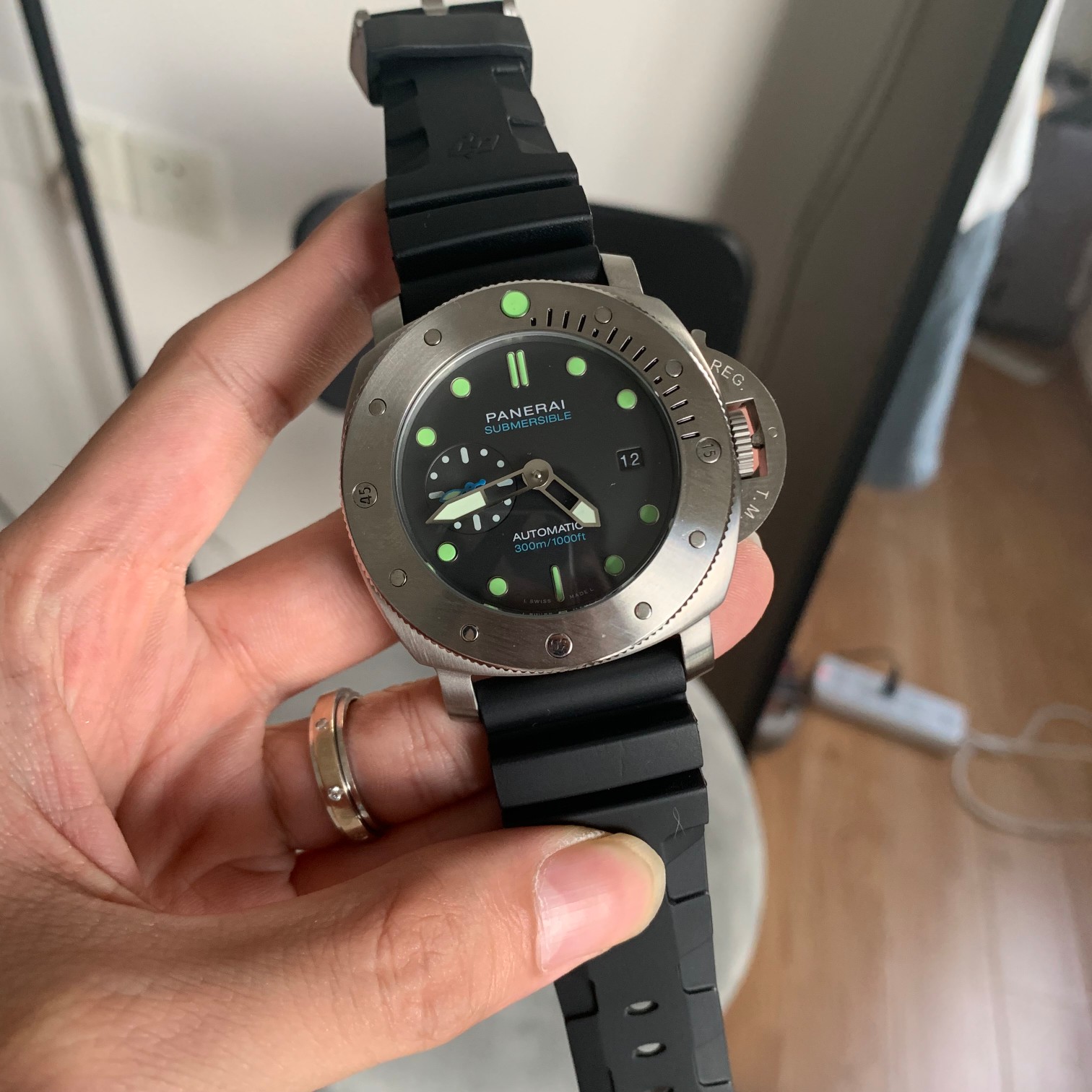 Panerai Submersible PAM01305